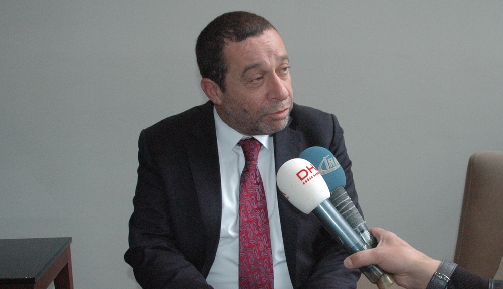 Serdar Denktaş Cumhurbaşkanlığına aday oldu