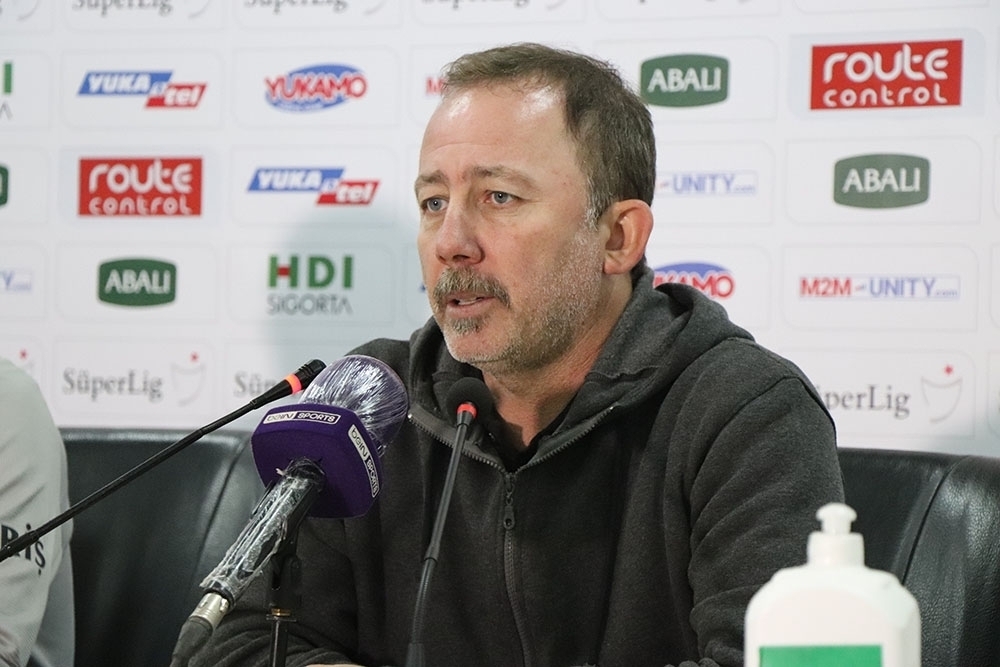 Sergen Yalçın: “Mandzukic’le ilgileniyoruz”