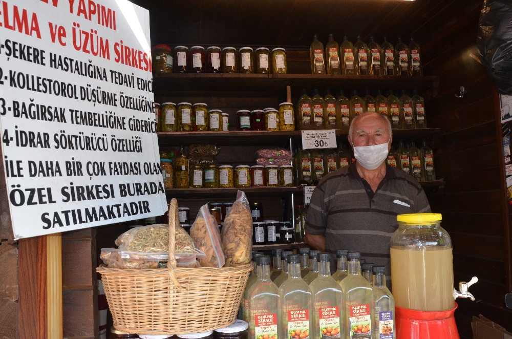 Şifayı bulduğu sirke için 30 yıllık mesleğini ve kazancını geride bıraktı