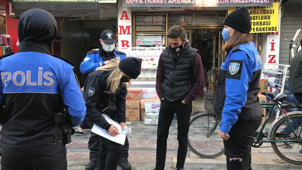 Sigara yasağına uymayanlar ceza yemekten kurtulamadı
