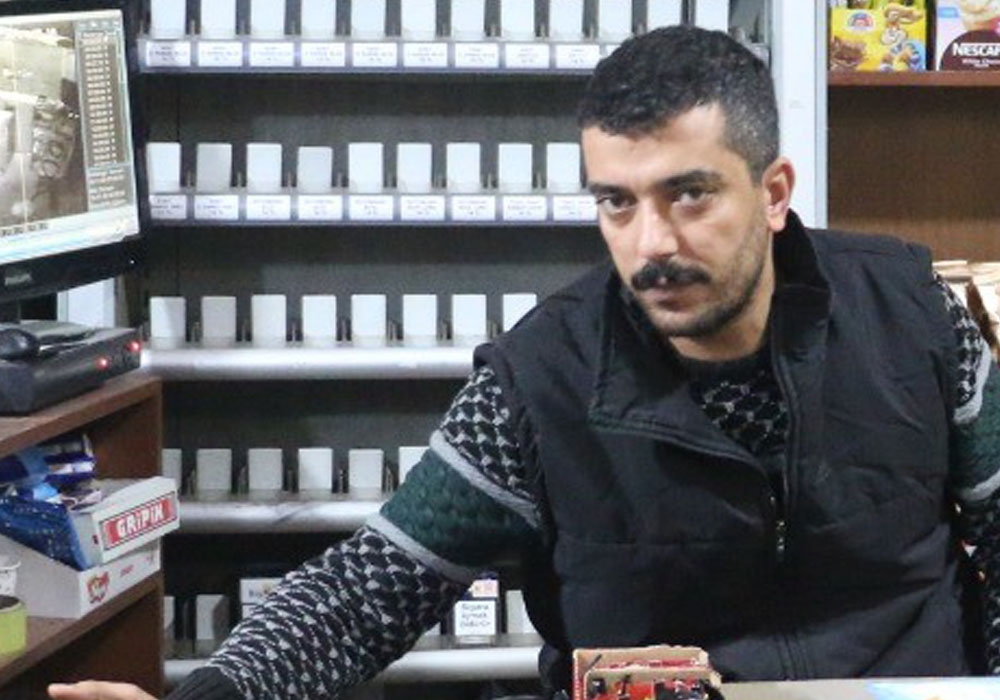 Siirtte Hırsızların Marketten Sigara Çaldığı Anlar Kamerada