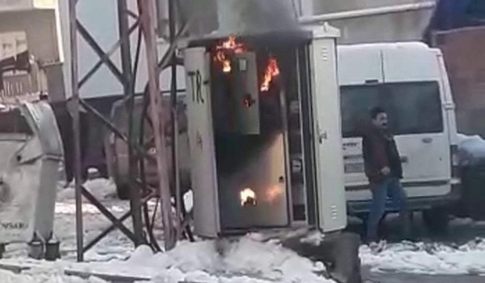 Siirt’te trafo yangını paniğe neden oldu