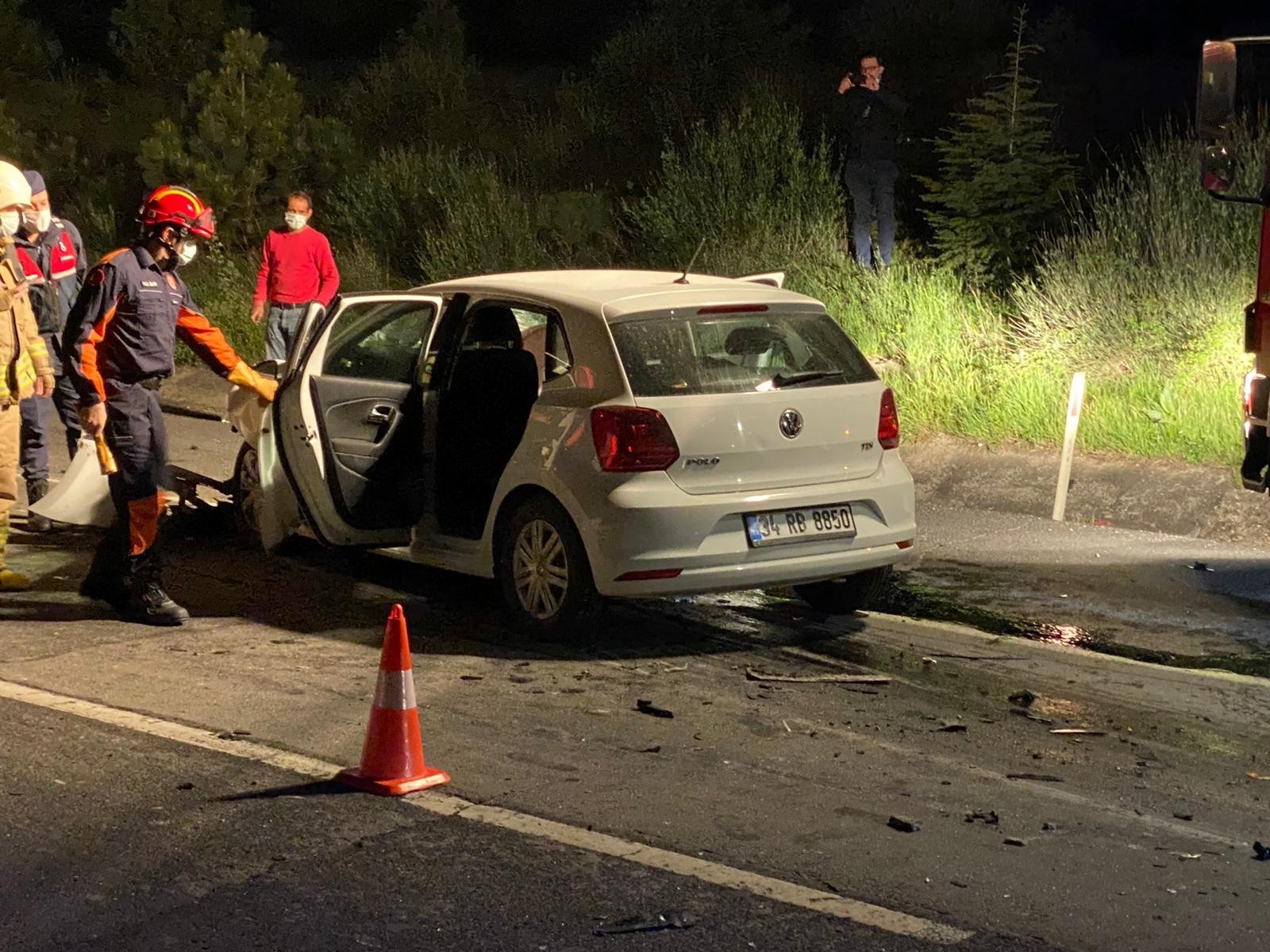 Silivri’de otomobil kamyona arkadan çarptı: 1 ölü