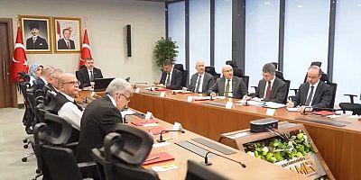 Sınır illerin valileri ile güvenlik toplantısı