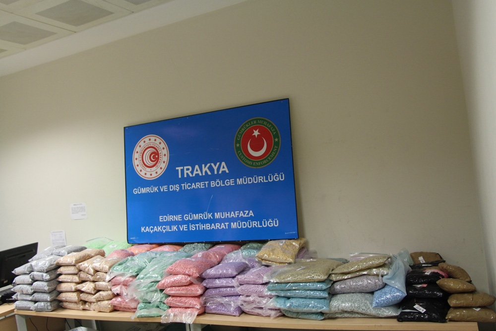 Sınır kapılarında uyuşturucuya geçit yok