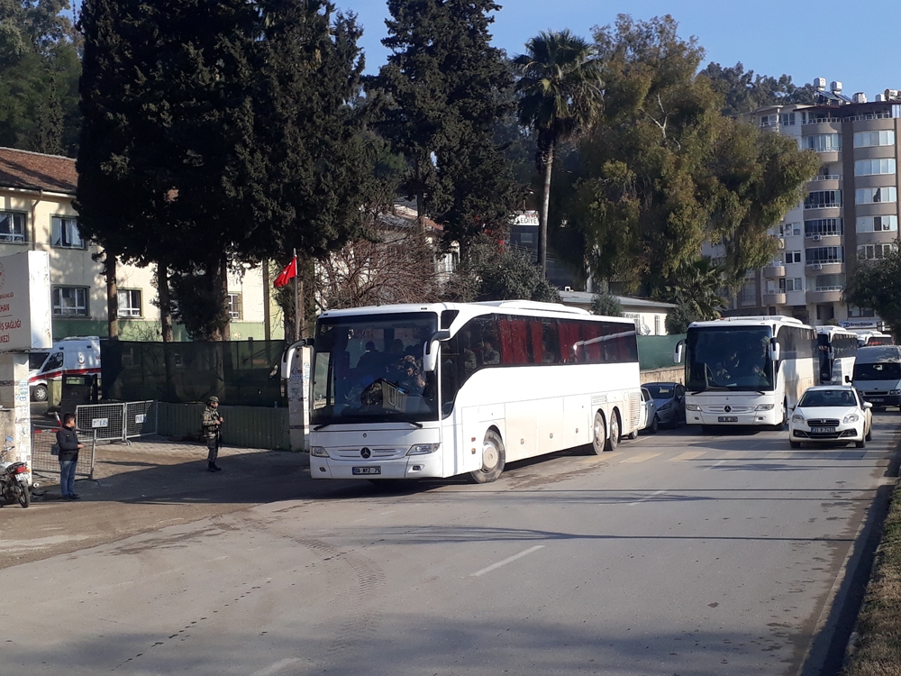 Sınıra komando sevkiyatı