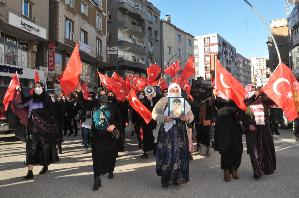 Şırnaklı annelerin evlat çığlığı 16’ncı haftasında