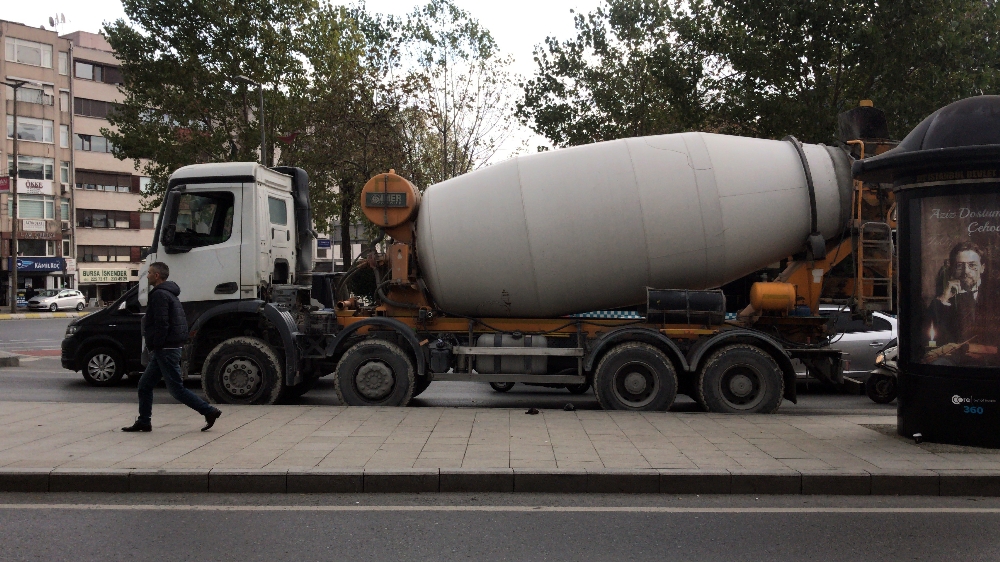Şişlide Beton Mikseri Dehşeti: 1 Ölü, 1 Ağır Yaralı