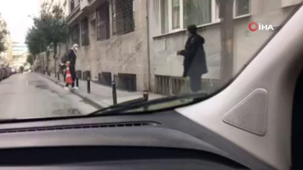 Şişli’de değnekçi suç üstü yakalandı