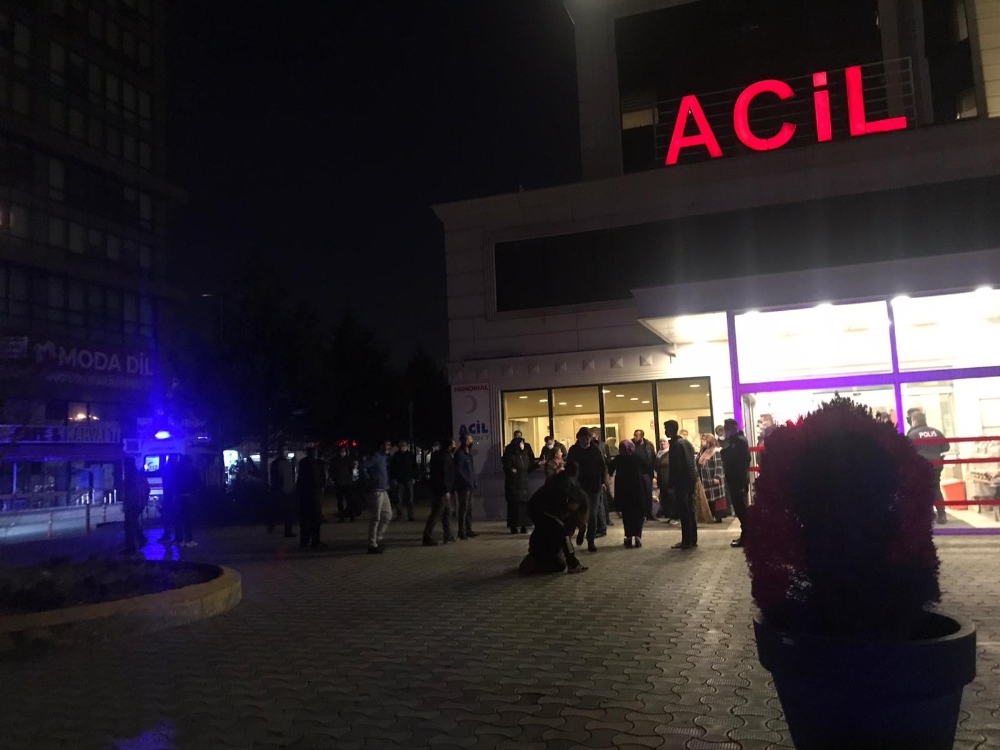 Site yöneticisi ’Neden evrakı aldın’ diyerek öldürüldü