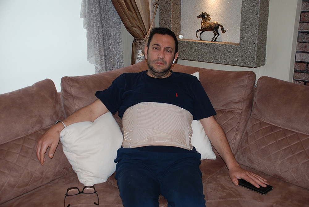 Sitede silahlı saldırı anı güvenlik kamerasında