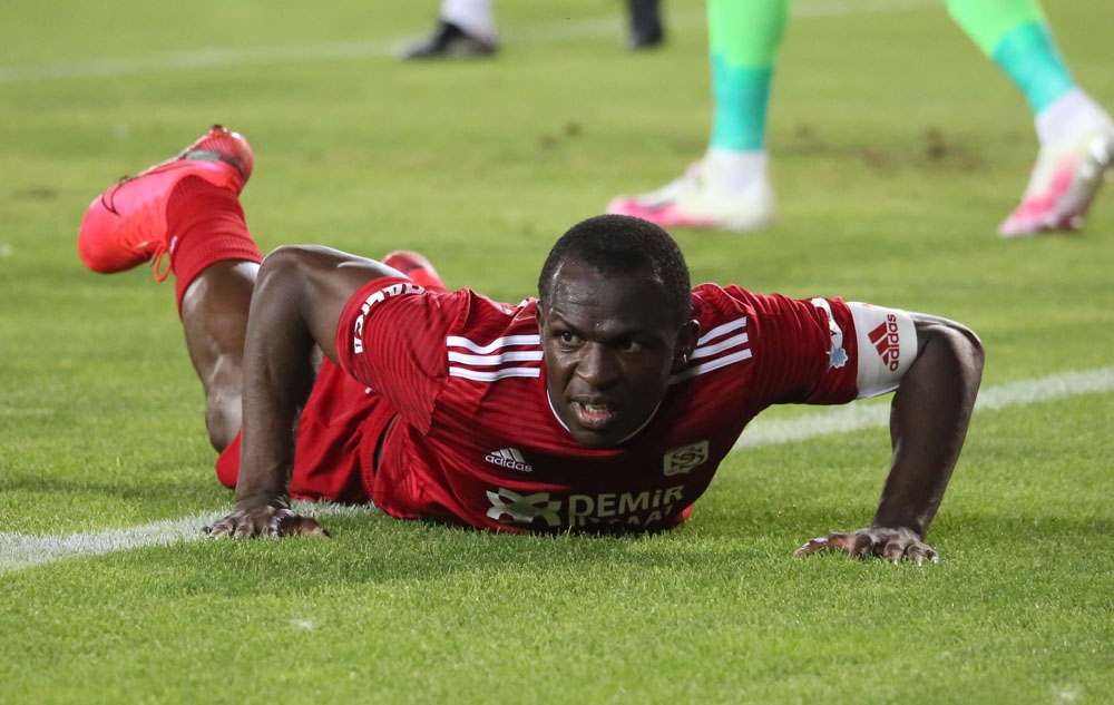 Sivasspor evinde galip geldi