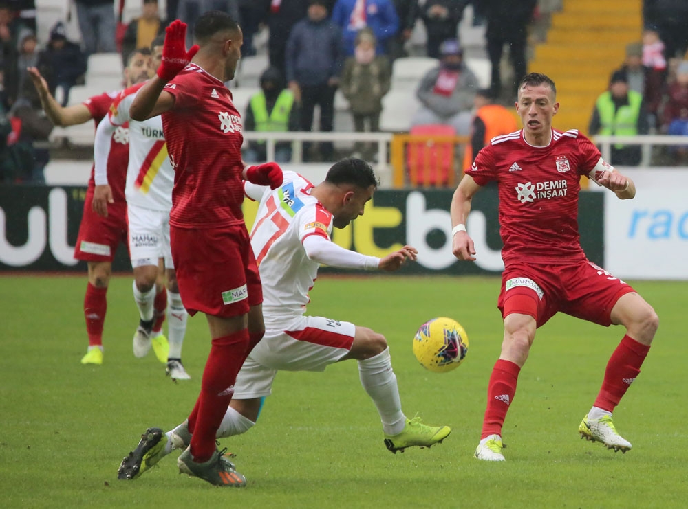 Sivasspor Ligin İlk Devresini Lider Tamamladı