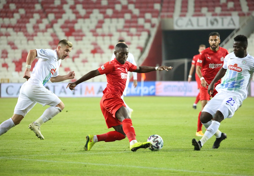 Sivasspor sahasında yenemiyor!