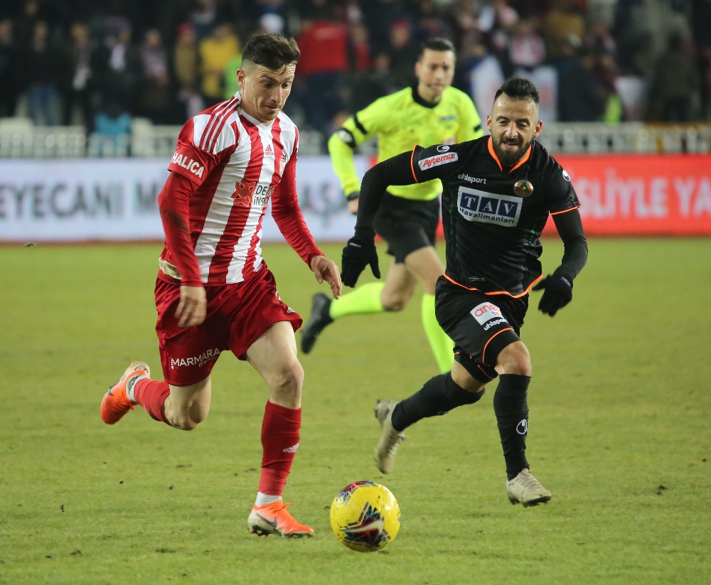 Sivasspor tekrar liderlik koltuğuna oturdu