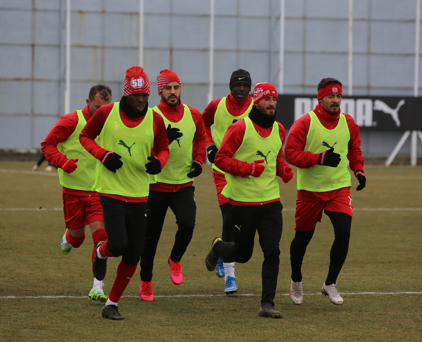 Sivasspor, zorlu Trabzonspor maçı hazırlıklarını sürdürüyor