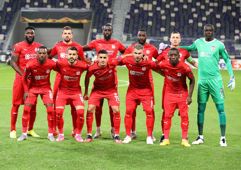 Sivasspor’da 1 futbolcunun korona virüs testi pozitif çıktı