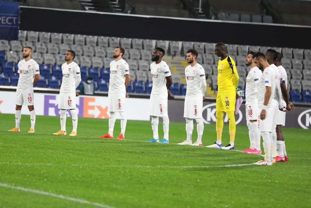 Sivasspor’da 3 kişi korona virüse yakalandı