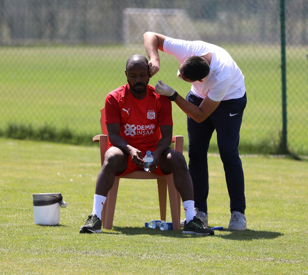 Sivasspor’da futbolcular laktat testine girdi