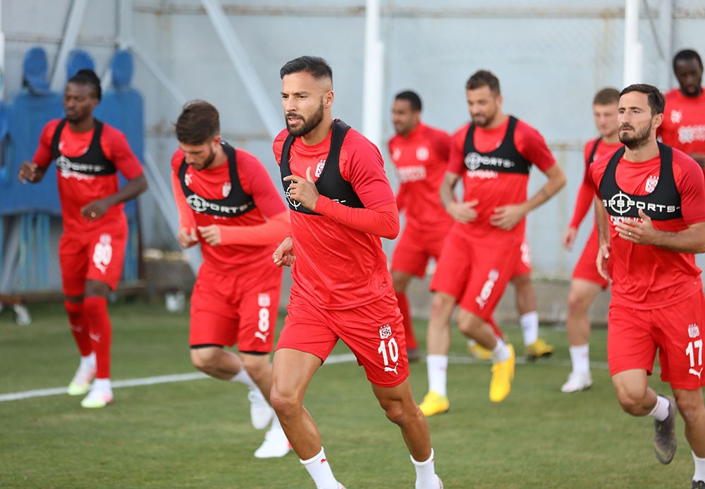 Sivasspor’da Kayserispor maçı hazırlıkları yeniden başladı