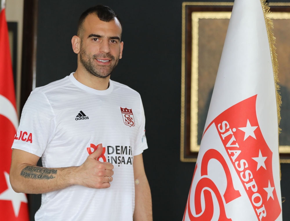Sivasspor’da Skuletic’in parmağı kırıldı