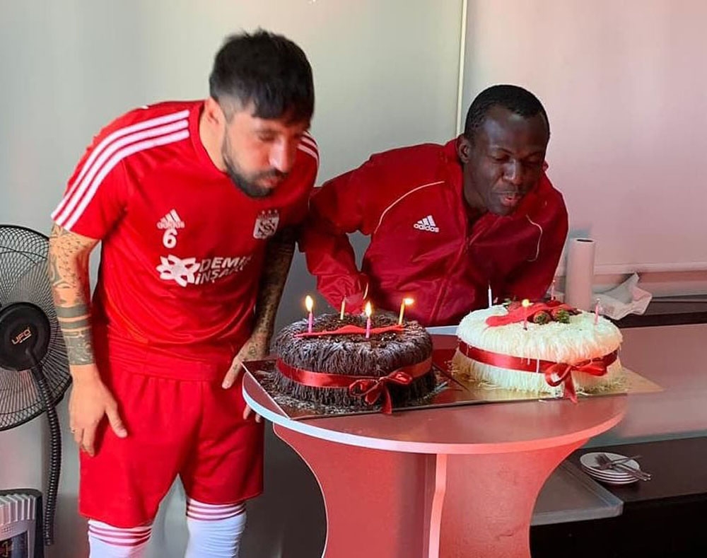 Sivassporlu Futbolculara Sürpriz Kutlama