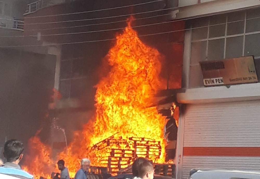 Siverek’te korkutan yangın