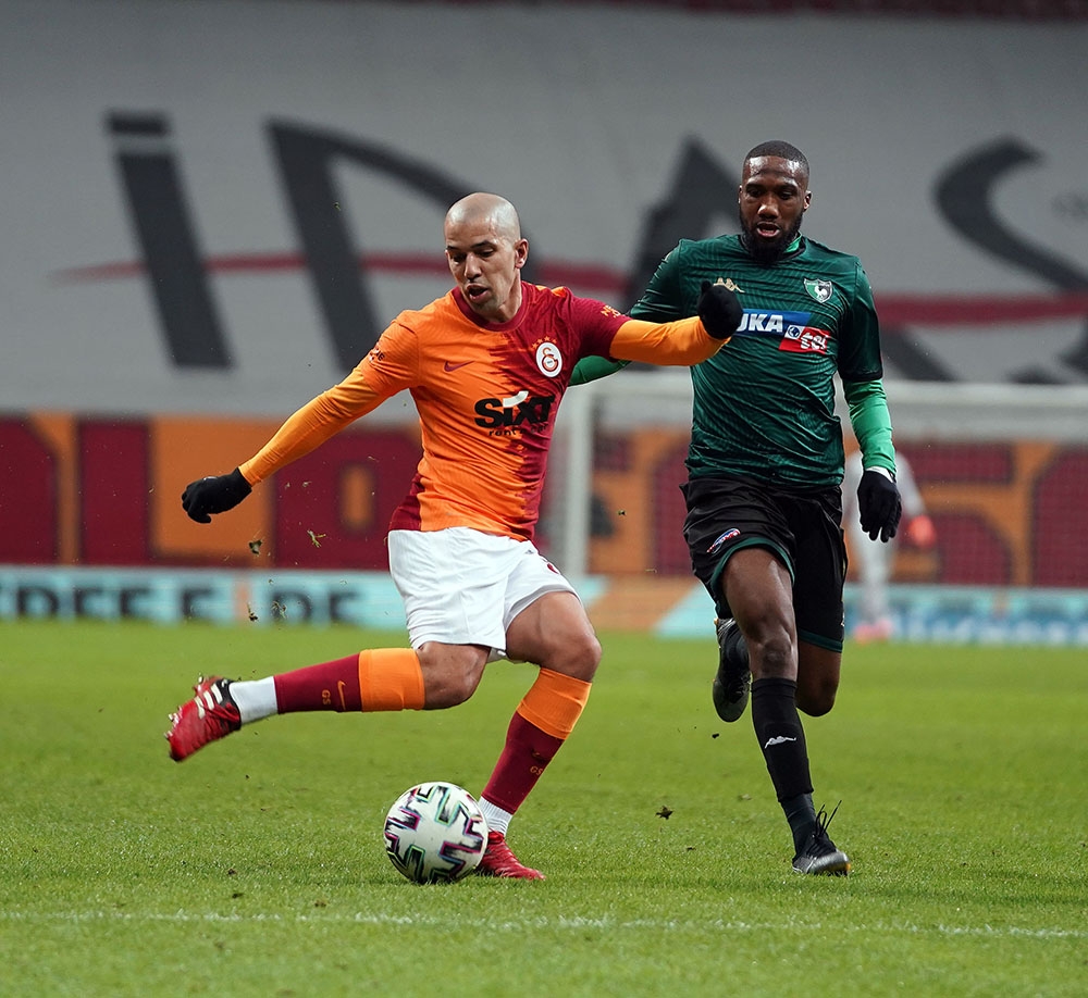 Sofiane Feghouli’nin bu sezonki ikinci gol sevinci