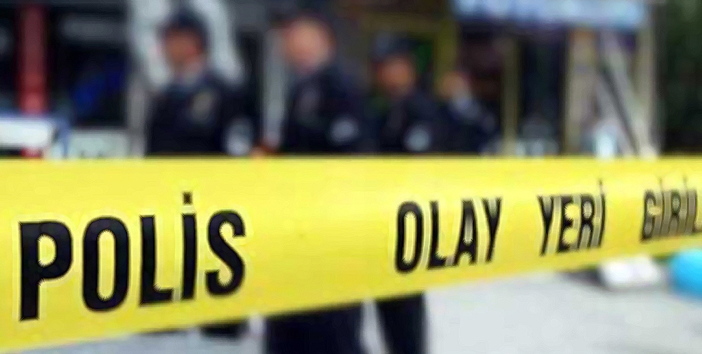 Şoförle Tartışıp Ambulansa Kurşun Yağdırdılar