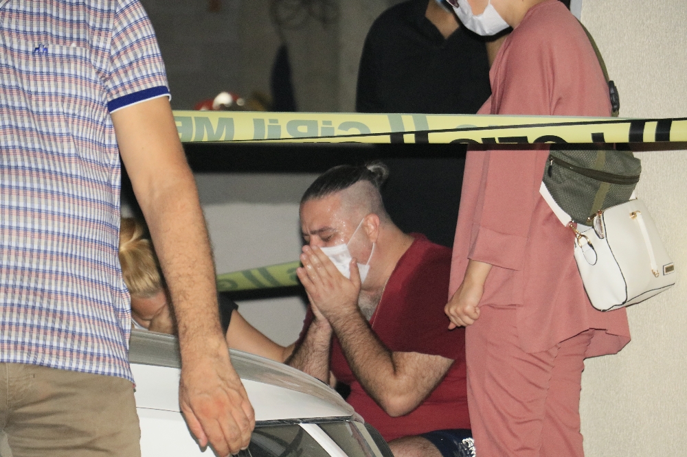 Şok cinayet: Hatay Vali Yardımcısı annesi ve kardeşini öldürdü
