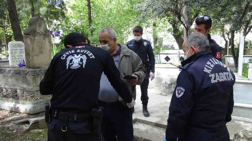 Sokağa çıkan vatandaşın polise verdiği cevap şaşırttı