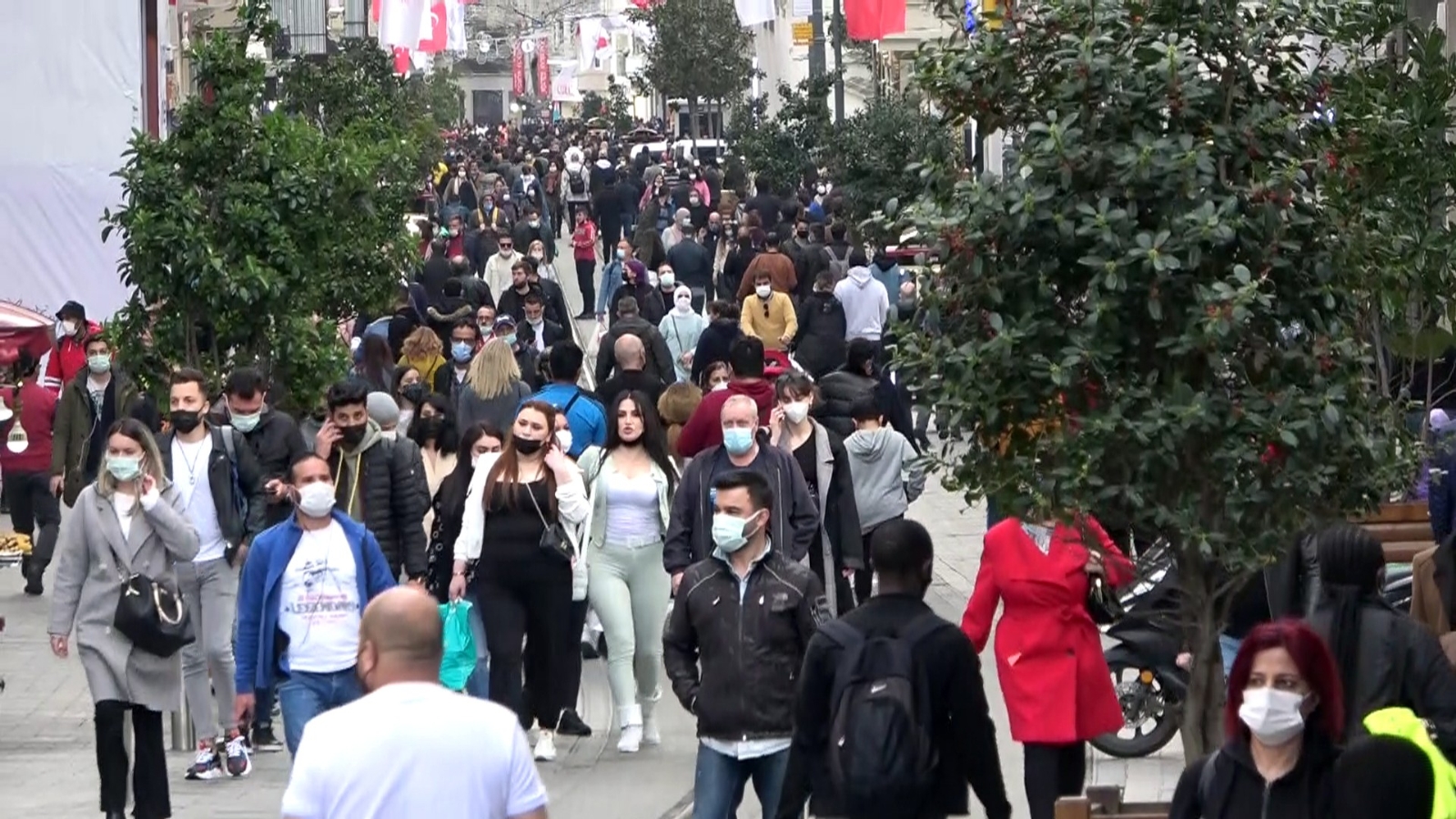 Sokağa çıkma kısıtlaması başladı