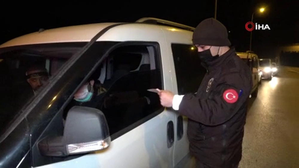 Sokağa çıkma kısıtlamasına uymayan vatandaşlar cezadan kurtulamadı