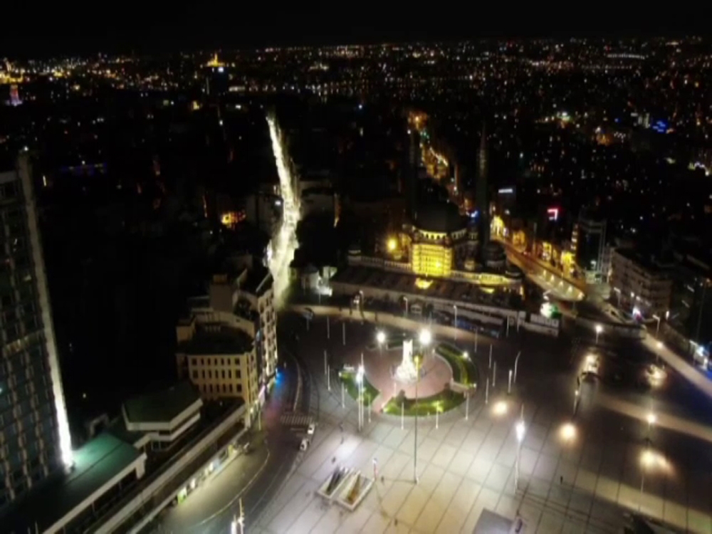 Sokağa çıkma kısıtlamasının bitmesinin ardından Taksim Meydanı havadan görüntülendi