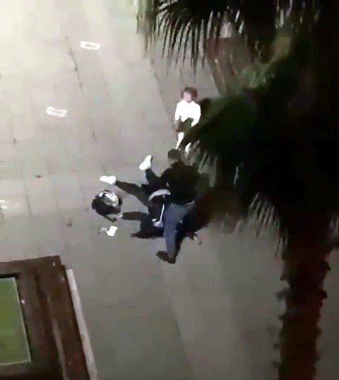 Sokak ortasında kızının gözleri önünde eski eşini darp eden kocaya 10 yıl 4 ay hapis
