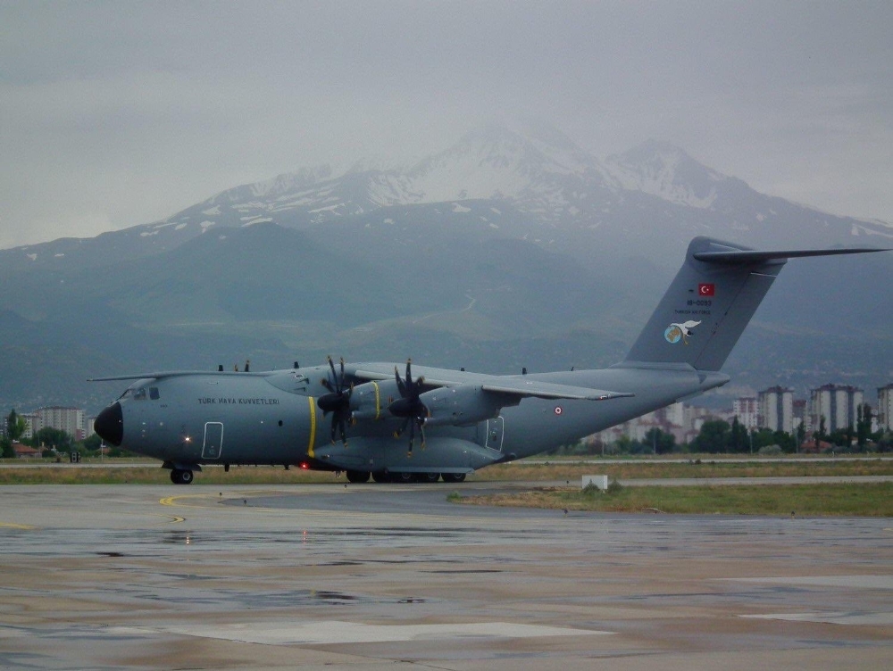 “Somaliye Malzeme Götürecek Tskya Ait Uçak Kayseriden Kalktı”