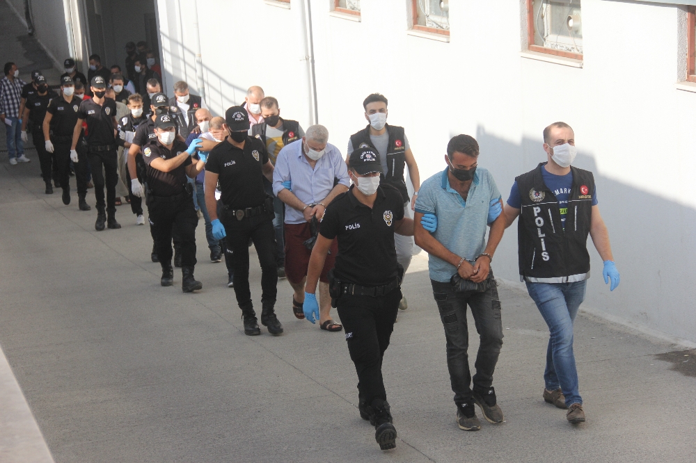 Sosyal medya üzerinden uyuşturucu ticareti yapan zanlılardan 5’i tutuklandı