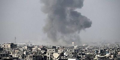Soykırımcı İsrail, Gazze'ye yine saldırdı