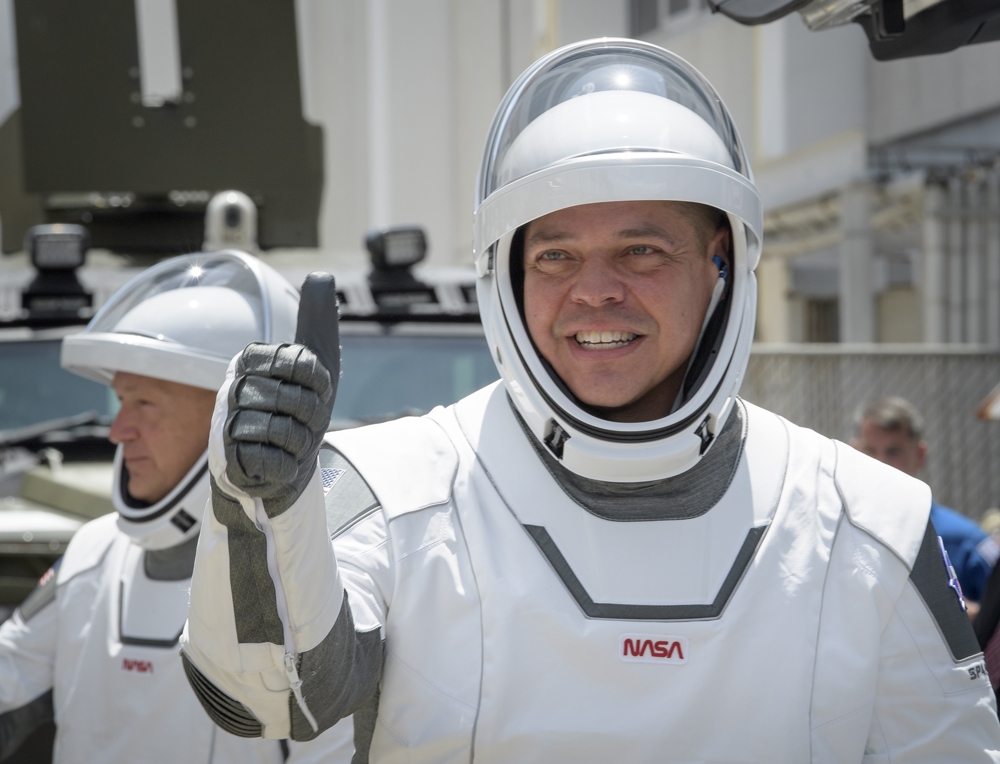 SpaceX, Crew Dragon uzay aracını başarılı bir şekilde fırlattı