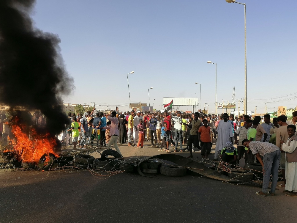 Sudan’da hükümet karşıtı protestoya polisten gazlı müdahale