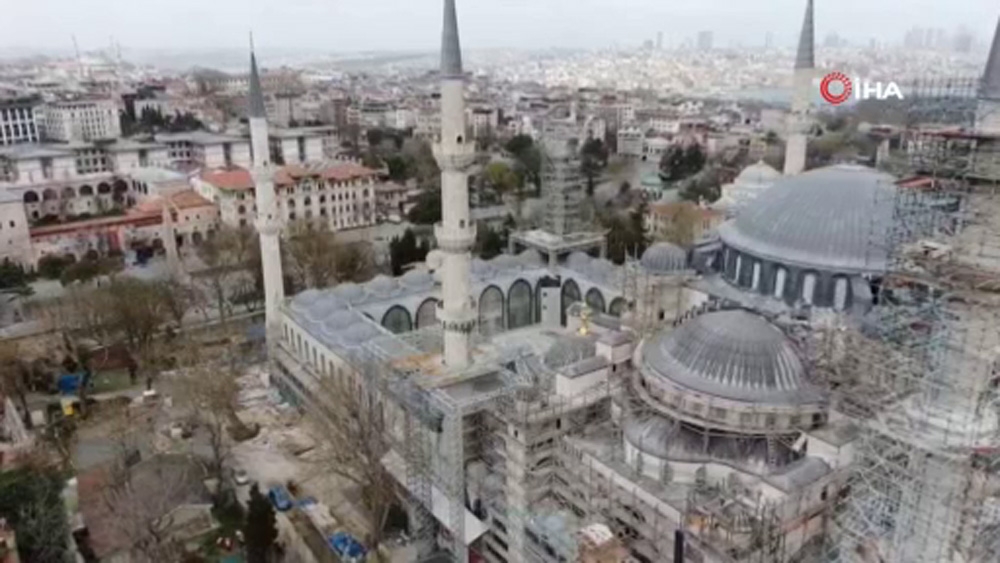 Sultanahmet Camii’ndeki sakinlik havadan görüntülendi