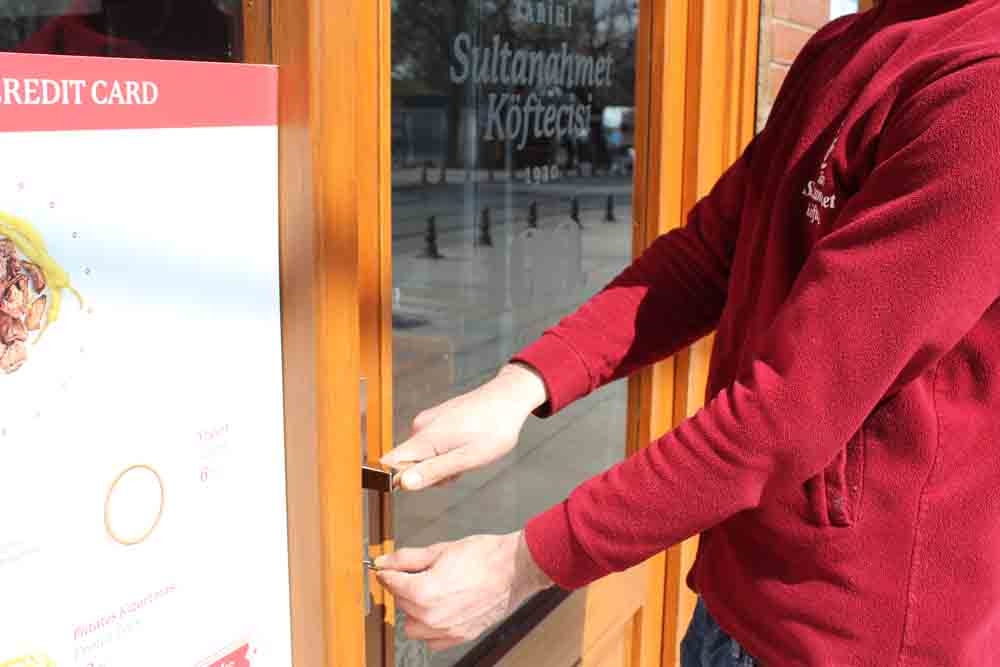 Sultanahmet Köftecisi tarihinde ilk kez kapandı