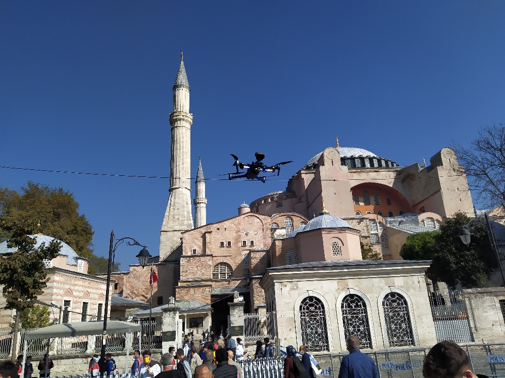 Sultanahmet ve Ayasofya’da virüs denetimi