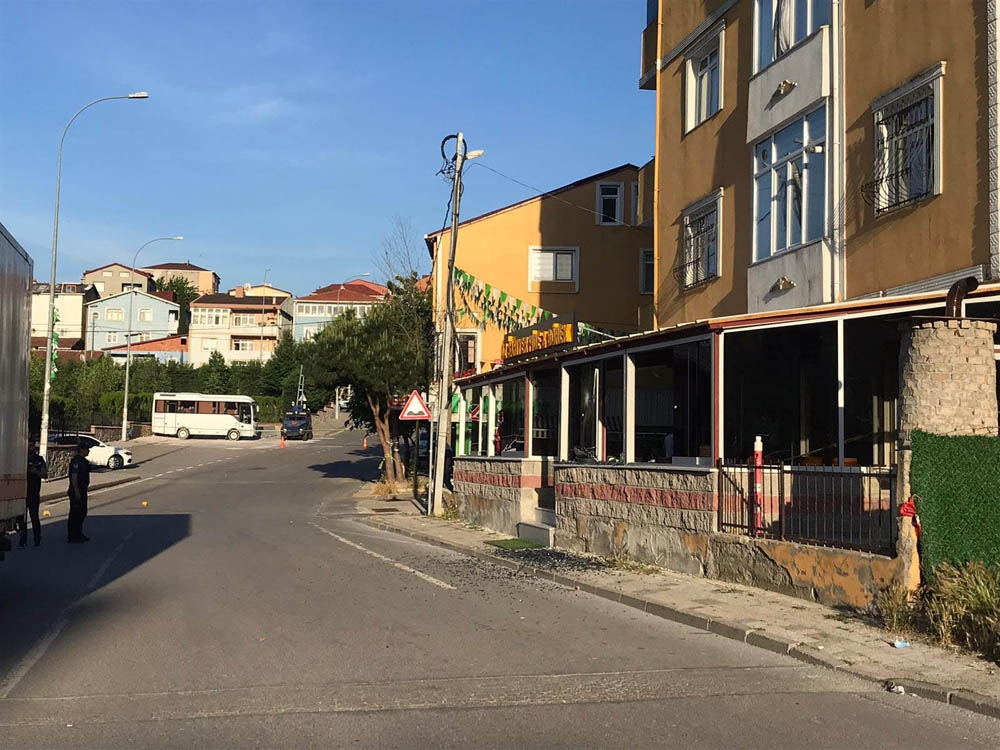 Sultanbeyli’de pompalı saldırgan dehşet saçtı: 1 ölü, 3 yaralı