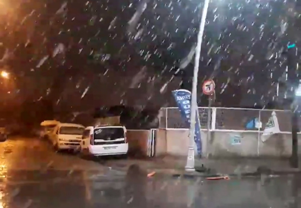 Sultangazide Kar Yağışı