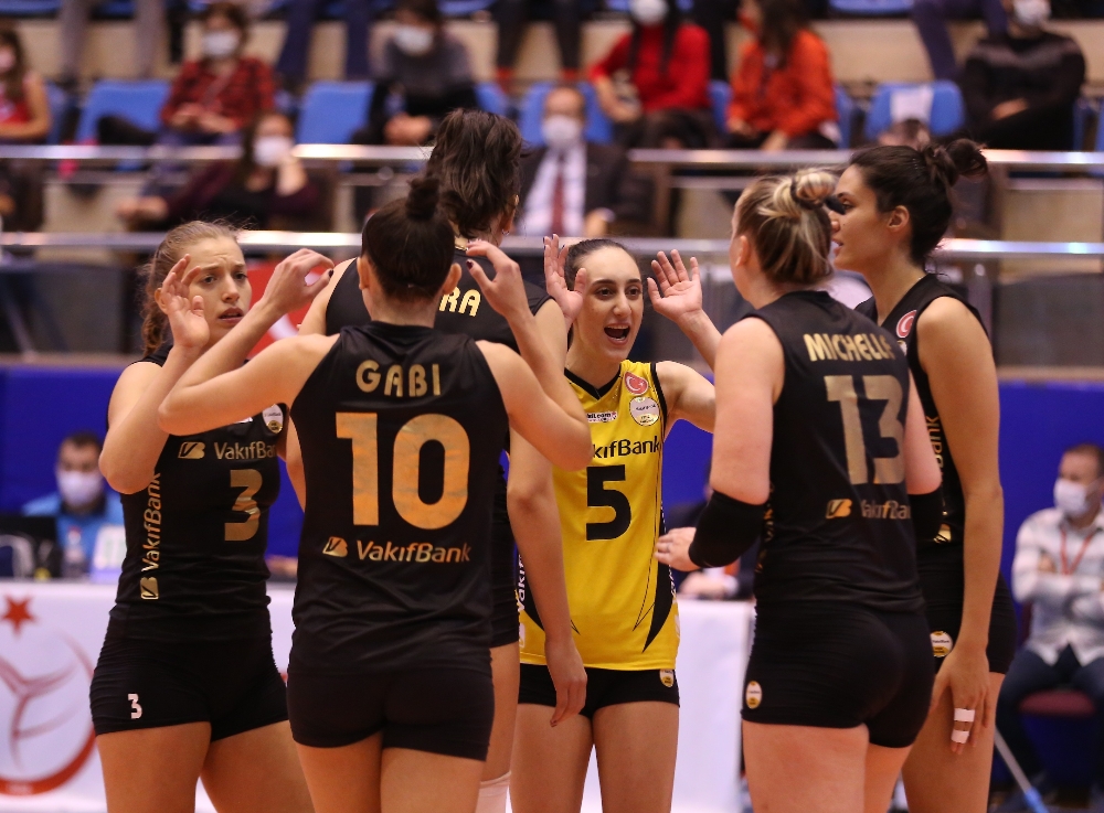 Sultanlar Ligi: Aydın Büyükşehir Belediyesi: 1 - VakıfBank: 3