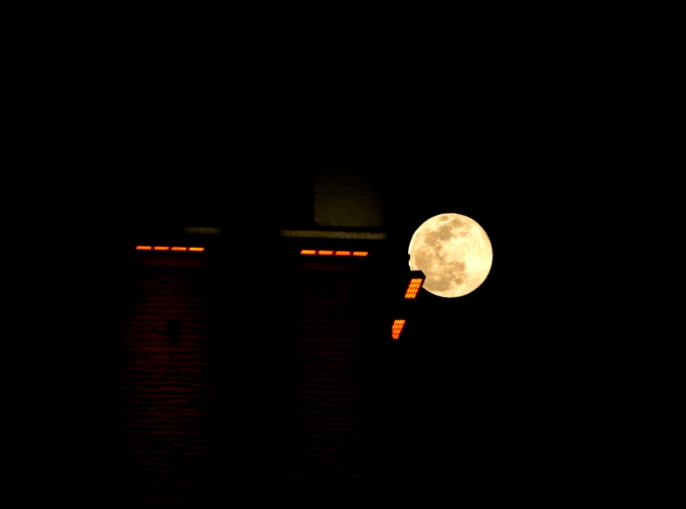 Süper Ay görenleri hayran bıraktı