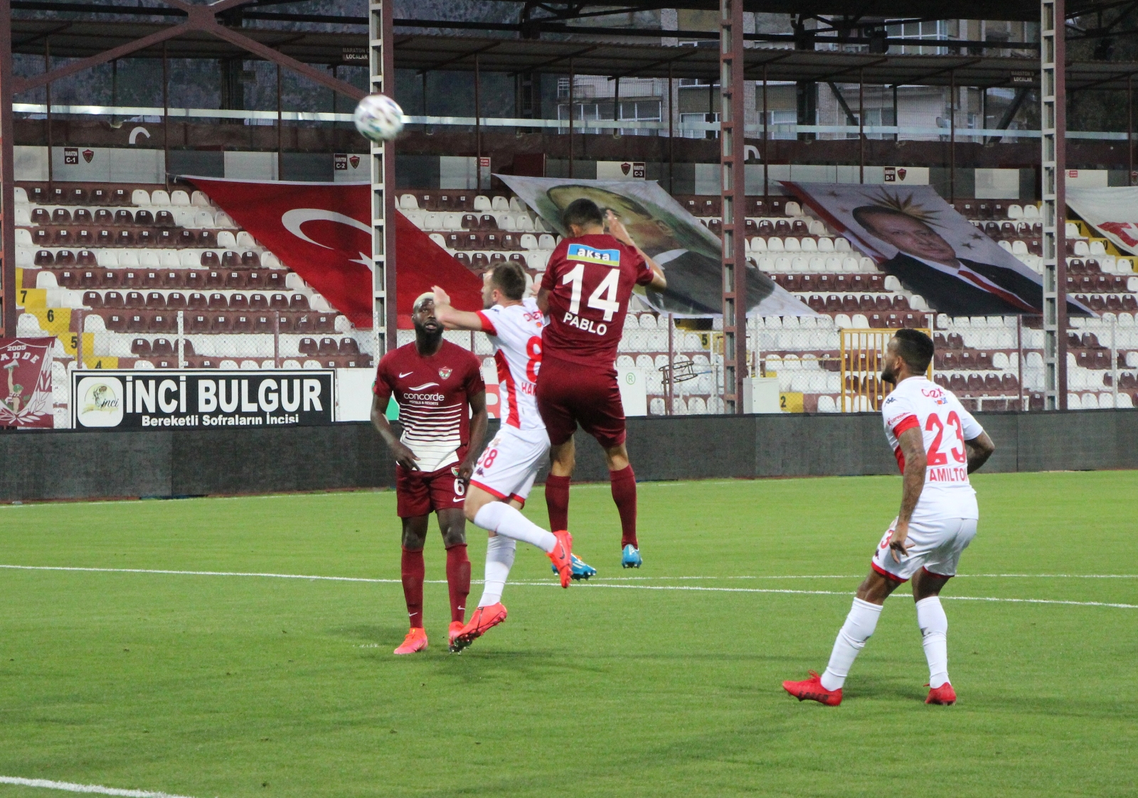 Süper Lig: A. Hatayspor: 1 - Antalyaspor: 0 (İlk yarı)
