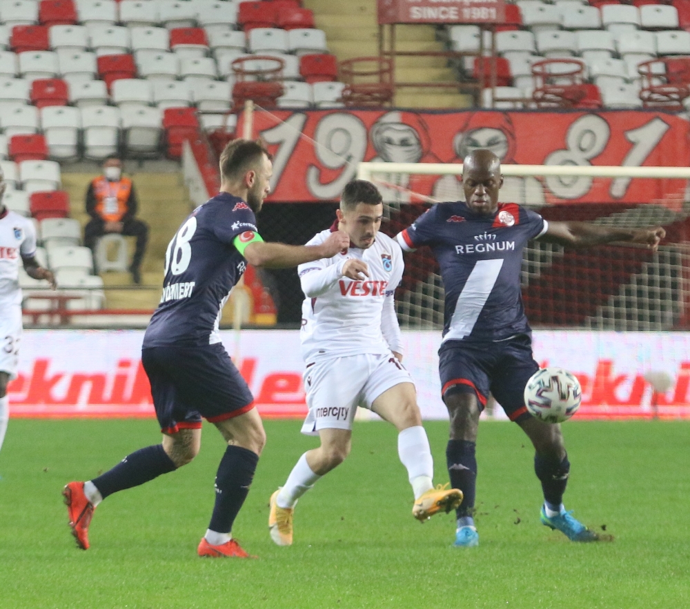 Süper Lig: Antalyaspor 1 - Trabzonspor: 1 (Maç sonucu)