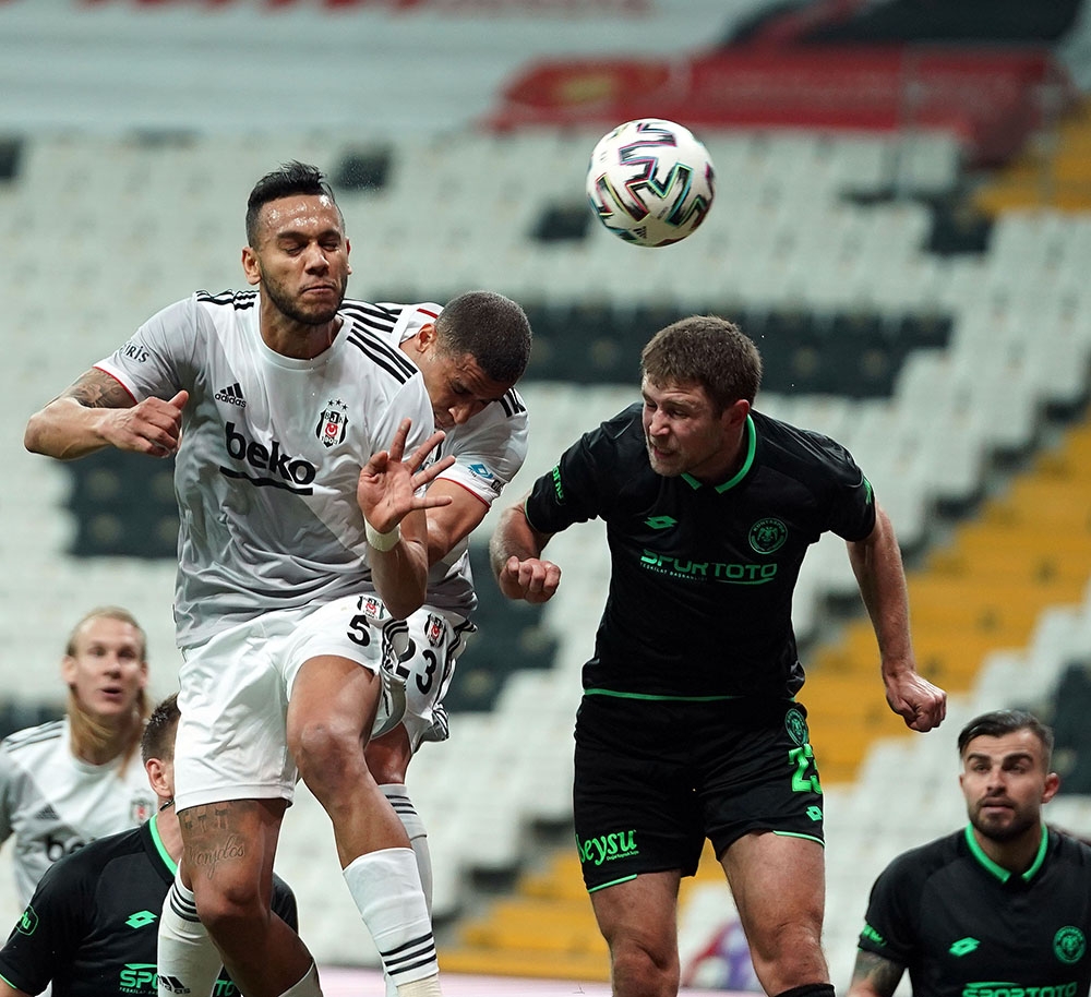 Süper Lig: Beşiktaş: 0 - Konyaspor: 0 (İlk yarı)